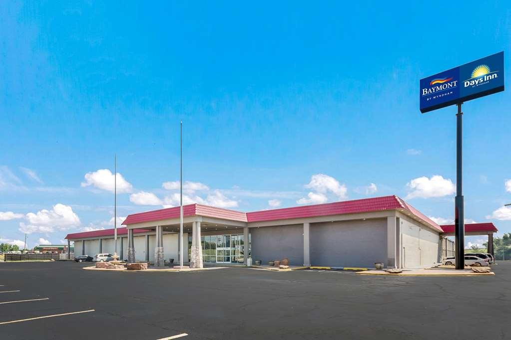 Baymont By Wyndham Bricktown 2*